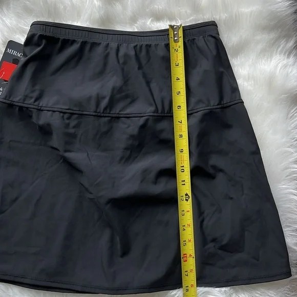 🆕 Miracle Suit Fit & Flair Swim Skirt with Zip Pocket Size 8 Black